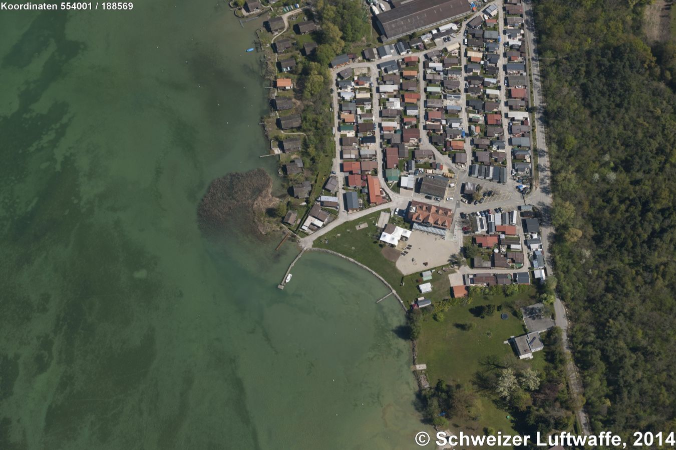 Estavayer, Plage des Lacustres (Position 2'554'059.49, 1'188'571.07)